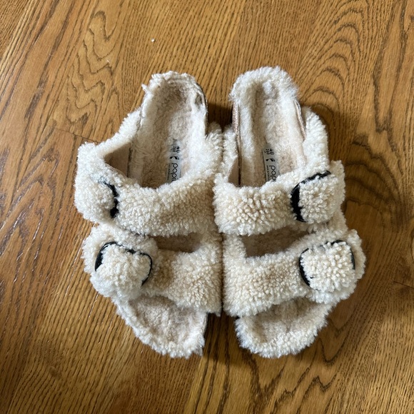 Birkenstock Arizona Big Buckle Teddy Shearling Sandals - Picture 5 of 13